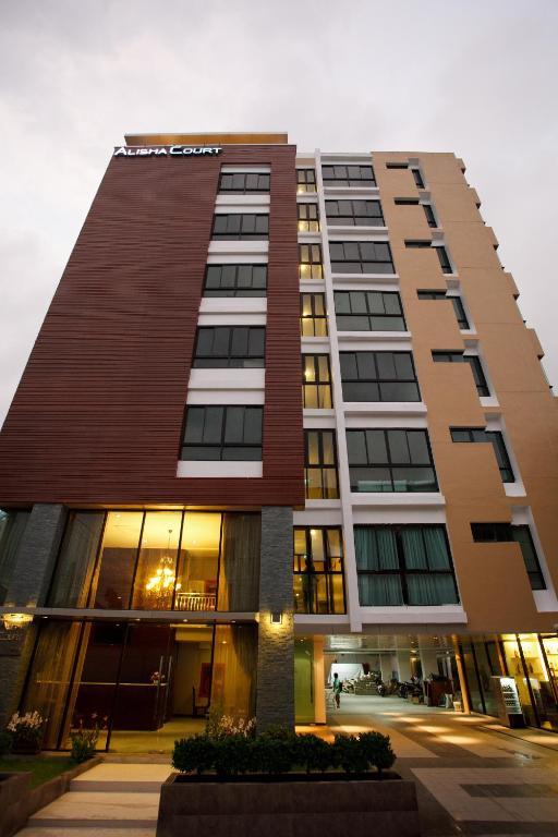 Alisha Court Hotel & Residence Banguecoque Exterior foto